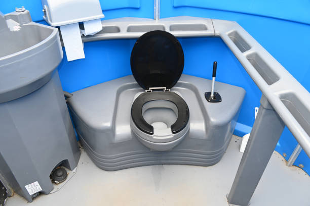 Best Portable restroom trailer rental  in Kenbridge, VA